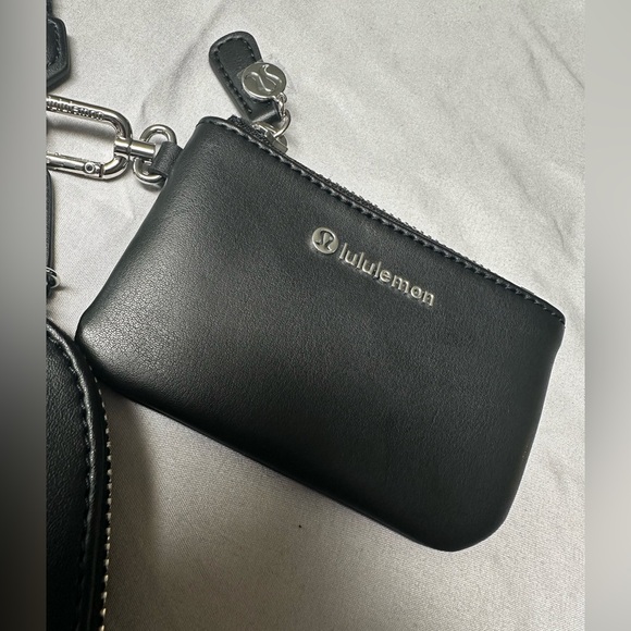 Lululemon Cactus Leather Black Dual Pouch Wristlet NWT - Picture 2 of 4